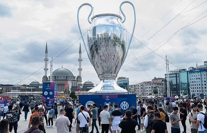 Istanbul sôi động trước giờ diễn ra chung kết Champions League