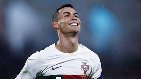 Cristiano Ronaldo khoác áo đối thủ của ĐT nữ Việt Nam