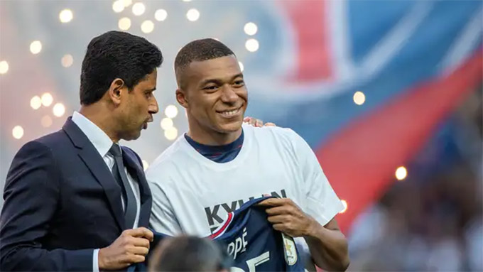 Chọc giận đồng đội, Mbappe hết đường ở lại PSG