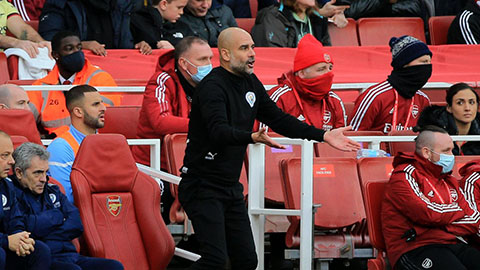 Pep Guardiola: 'Bù giờ thế, đến sáng mai Man City vẫn còn thi đấu'