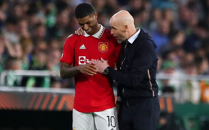 Ten Hag ưu ái Rashford hơn Sancho?