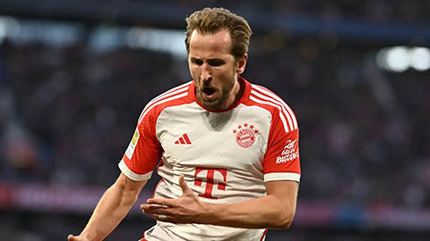 Kane cân bằng kỷ lục ghi bàn tồn tại gần 20 năm ở Bayern