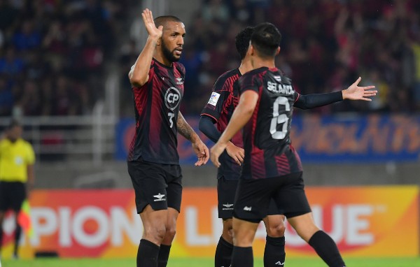 ĐỘI BÓNG THÁI LAN TIẾP TỤC GÂY ẤN TƯỢNG TẠI AFC CHAMPIONS LEAGUE