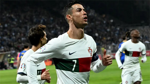 Ronaldo bị gạch tên khỏi ĐT Bồ Đào Nha đấu Thụy Điển