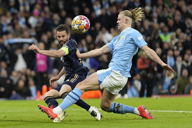 Man City 'cùn' như thế, không thua mới lạ!