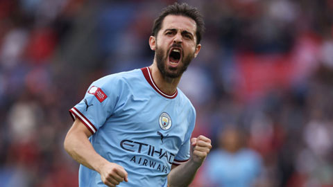  Real và PSG ráo riết theo đuổi Bernardo Silva