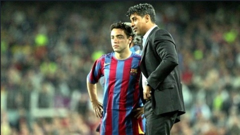 Xavi sẽ theo bước Rijkaard?