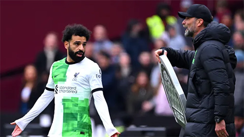 Nguyên nhân thực sự khiến Salah 'quặc' Klopp