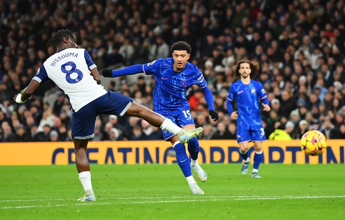 Copenhagen vs Chelsea: Sancho phải học... dứt điểm để trụ lại Stamford Bridge