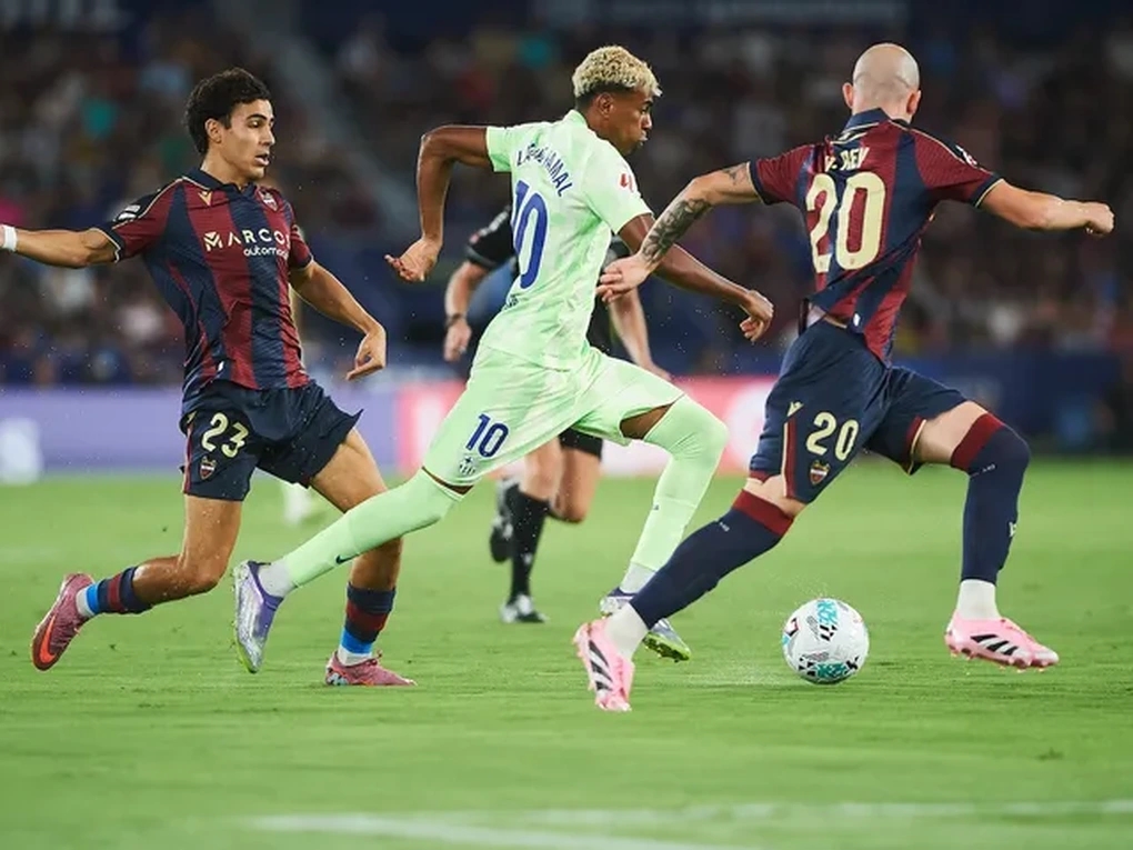 Chân tướng đáng sợ mới của Barca