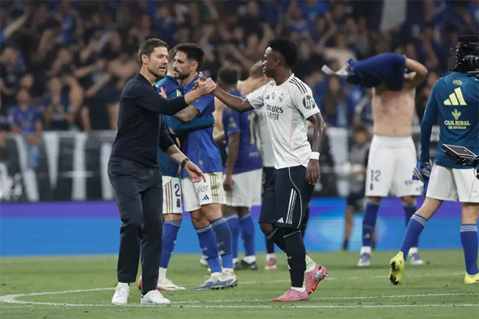 Xabi Alonso gửi thông điệp mạnh mẽ tới các ngôi sao Real Madrid