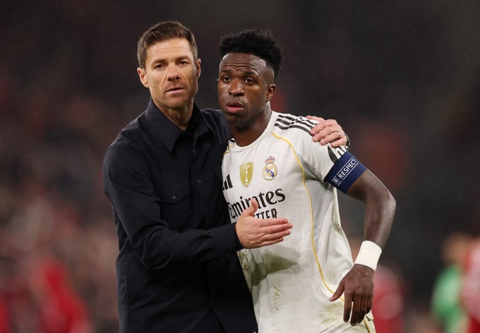 Real Madrid: Kiêu binh nổi loạn, Xabi Alonso 'hết phép' ?