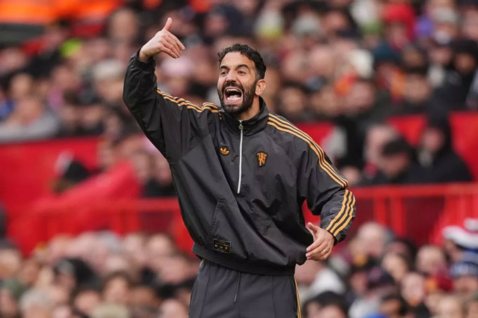 Amorim chốt 3 mục tiêu chuyển nhượng để 'đại tu tuyến giữa' MU 02 giờ trước3 1