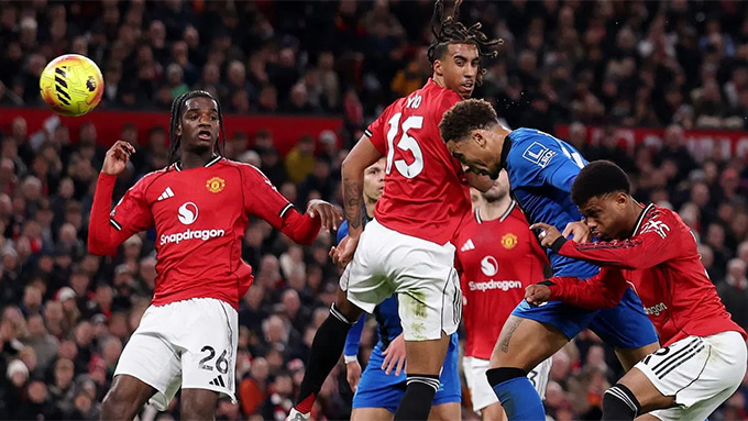 Amorim và sự bảo thủ 'ngu ngốc' có thể giết chết Heaven