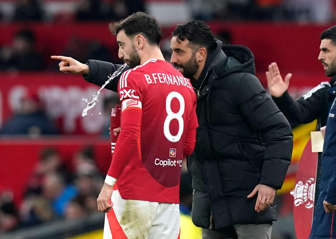Bruno Fernandes hé lộ mối quan hệ thực sự với Amorim