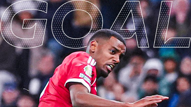 Hàng công 300 triệu bảng của Liverpool đã khai hỏa