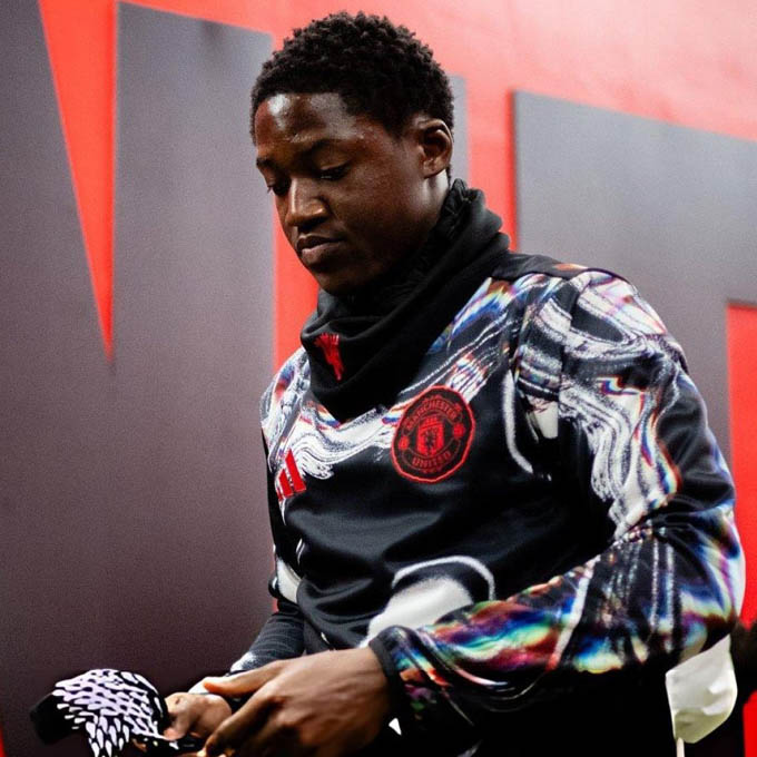 Ruben Amorim chặn cửa rời MU của Mainoo