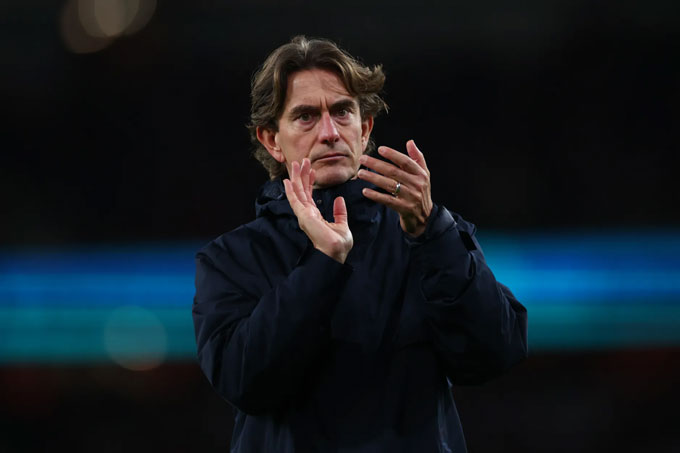 Tottenham sa thải Thomas Frank, trao ghế HLV cho Robbie Keane?