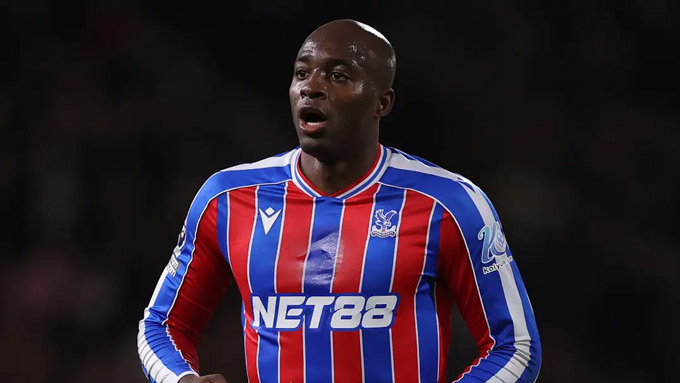 MU sẵn sàng chiêu mộ trung phong của Palace