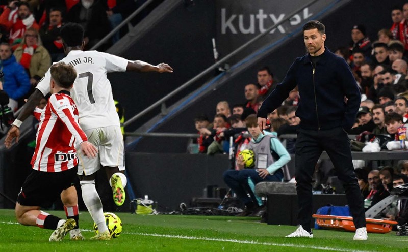 Real Madrid cần mua một tiền đạo đẳng cấp nhưng bó tay