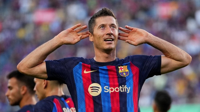 Robert Lewandowski: Cháy hết mình lần cuối với Barca