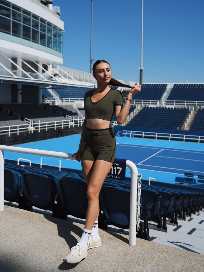 Parris Todd, mỹ nhân pickleball khiến CĐM phát sốt