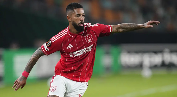 Chelsea chuẩn bị tăng cường Douglas Luiz