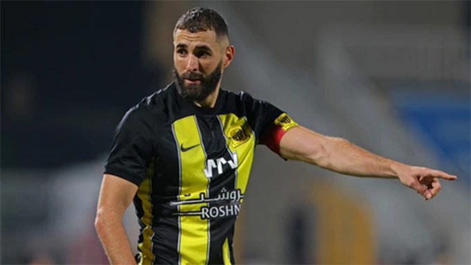 Benzema nổi loạn, 'sóng ngầm' ngày càng lớn tại Al Ittihad