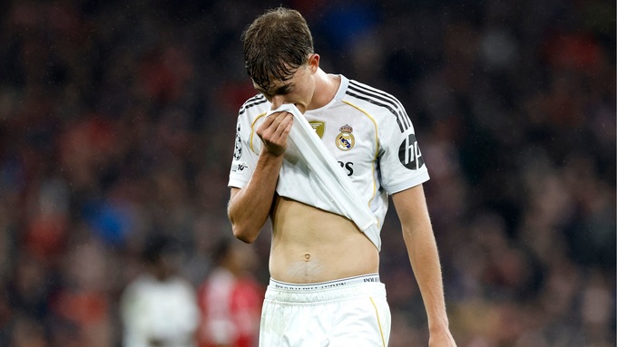 Trung vệ Real Madrid dính chấn thương thứ 4 mùa này