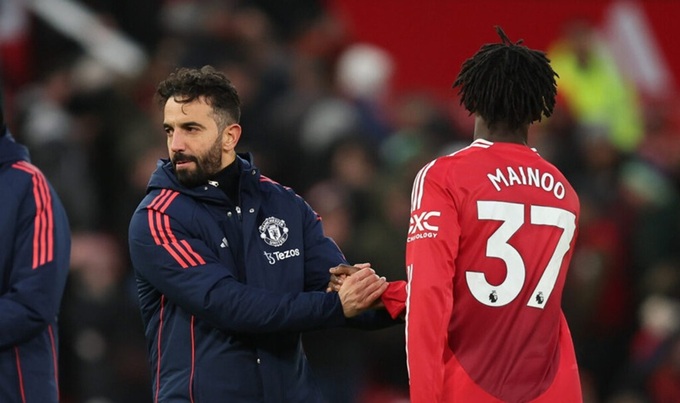 Carrick chính xác là những gì Amorim không có ở MU!