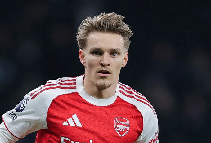 Arsenal sẵn sàng bán 8 ngôi sao ở chợ hè 2026