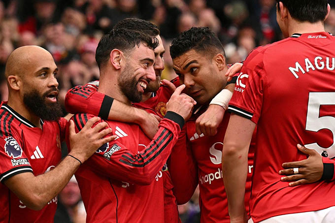 Phải chi Carrick đến sớm hơn, MU đã đua vô địch!