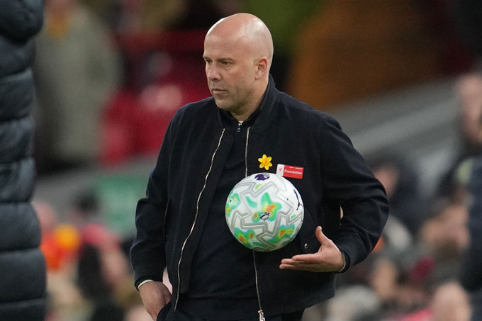 Liverpool nhắm HLV tại Bundesliga để thay Slot