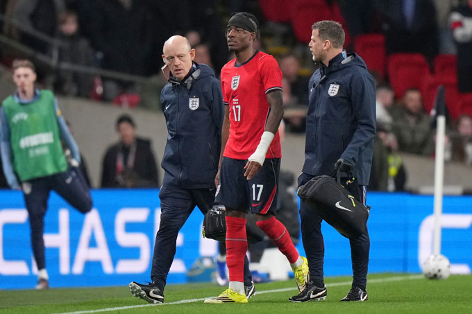 Tham vọng vô địch của Arsenal gặp thách thức cực đại