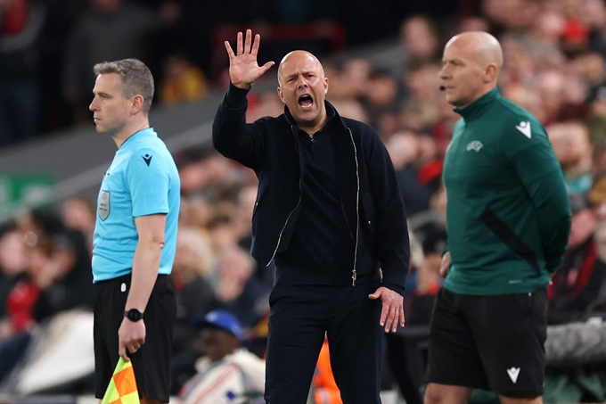 FSG đang đặt Liverpool vào tình thế nguy hiểm