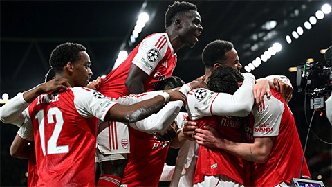 Arsenal vô địch Premier League tới 99,99%