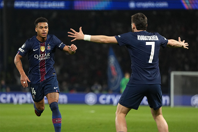 Đỉnh cao kiểm soát, PSG không cho Liverpool 'chơi bóng' trong 6 phút