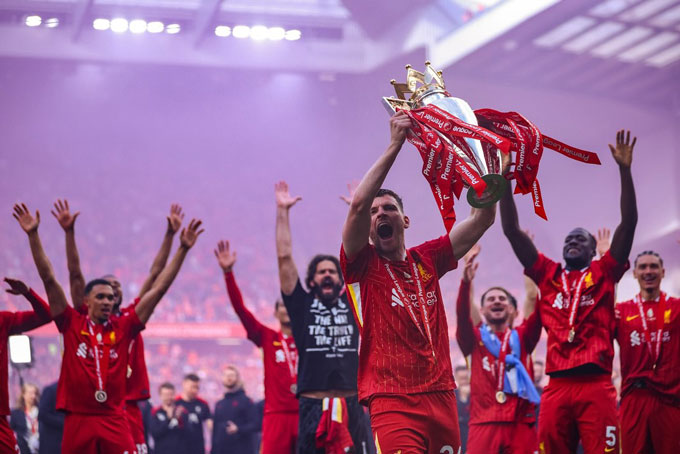 Vì sao Andy Robertson là huyền thoại đích thực ở Liverpool? 