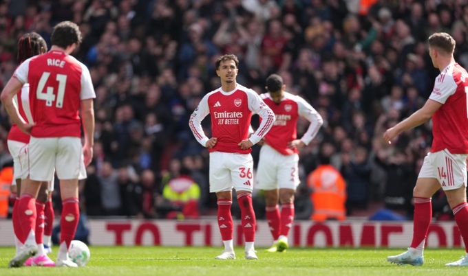 Arsenal run rẩy nhận ‘chiến thư’ từ Man City