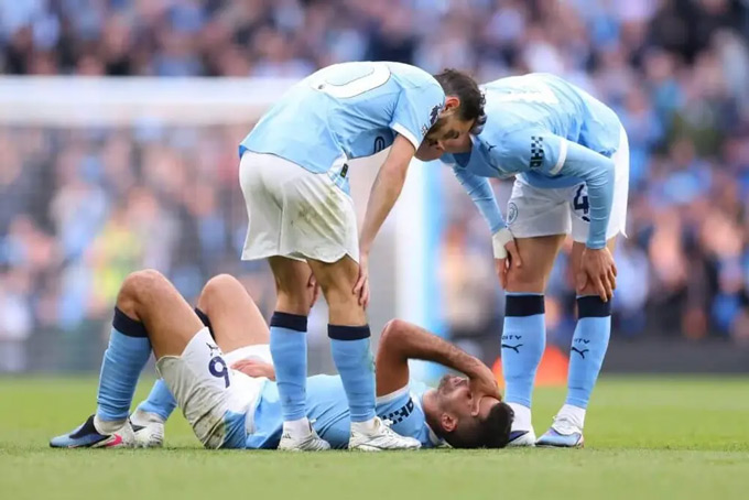 Man City nhận hung tin