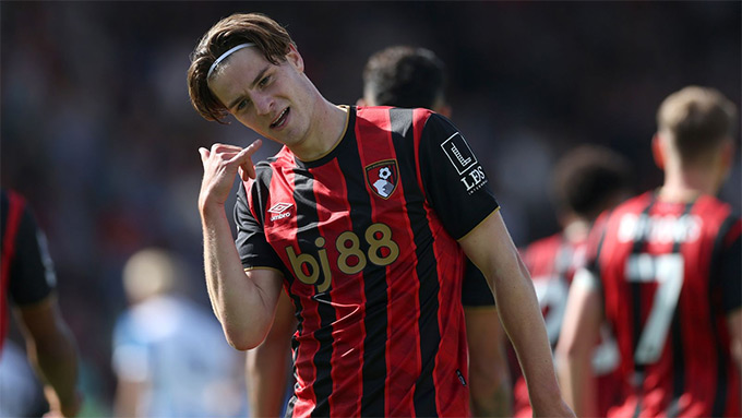 MU muốn chiêu mộ Alex Scott của Bouremouth