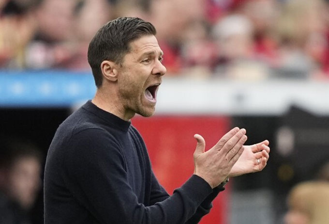 Top 10 HLV tự do hè 2026: Xabi Alonso và Ruben Amorim 'đắt khách'