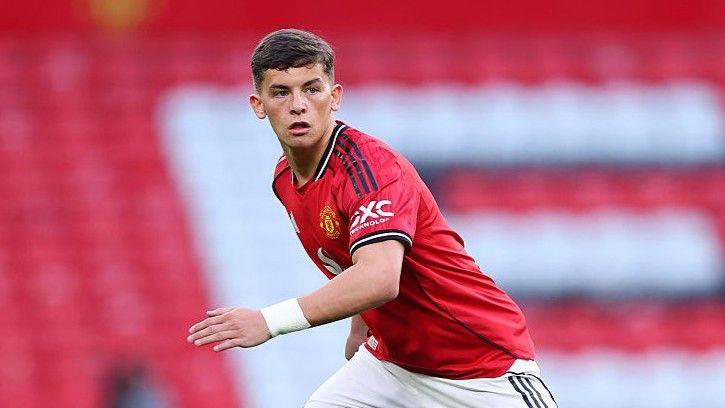 Thằng bé Shea Lacey nhà MU khá quá