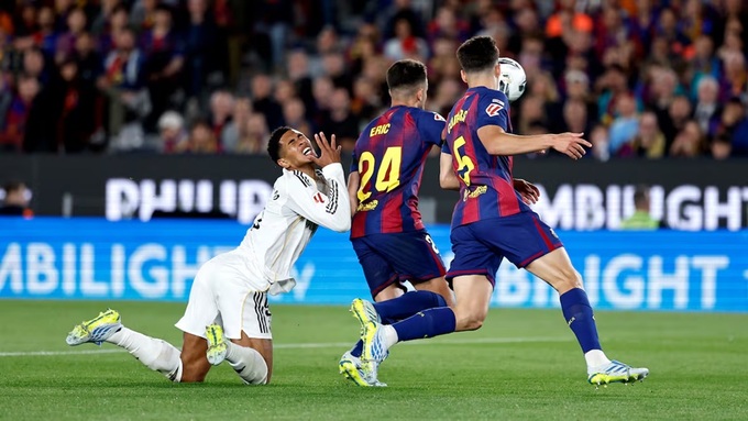 Real Madrid chìm trong cõi hỗn mang