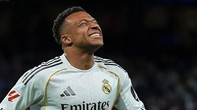Kylian Mbappe đang nghĩ mình là ai?