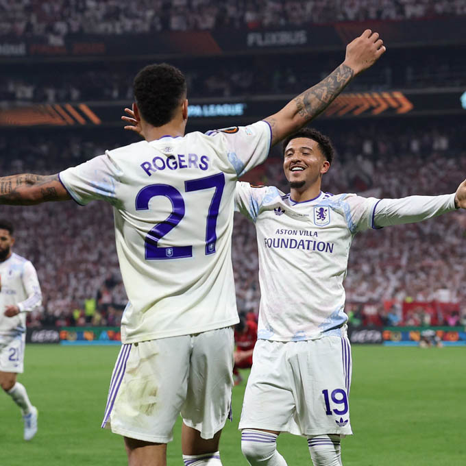 Jadon Sancho lập cột mốc lịch sử sau khi vô địch Europa League
