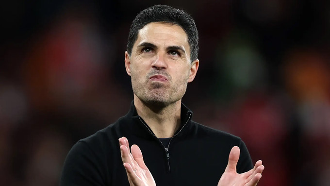 Arsenal chia tay cầu thủ thứ hai sau chức vô địch Ngoại hạng Anh