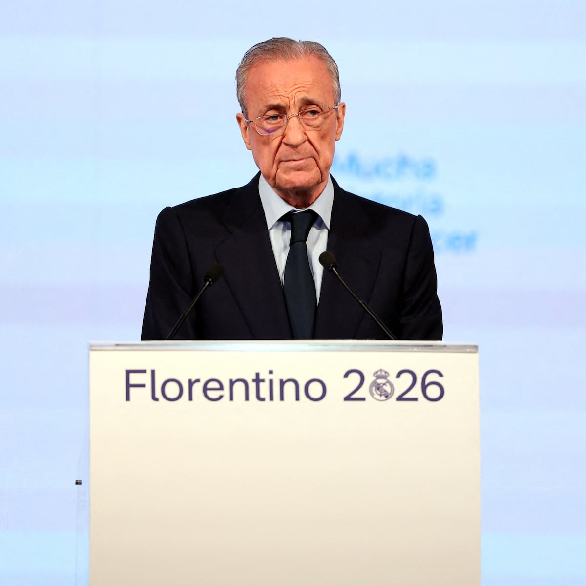 Florentino Perez vác 'đại bác' đi tranh cử