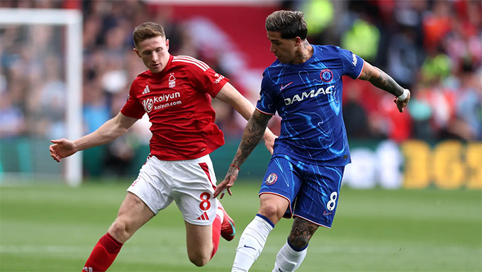 Man City chốt mục tiêu số một để làm mới tuyến giữa