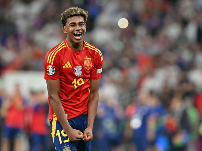 Tây Ban Nha công bố số áo tại World Cup: Yamal tiếp nối di sản số 19 huyền thoại